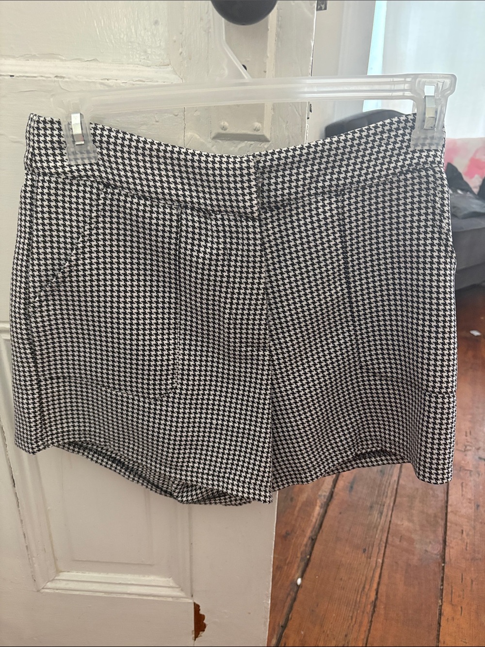 Women's Houndstooth Dress Shorts - Black & White